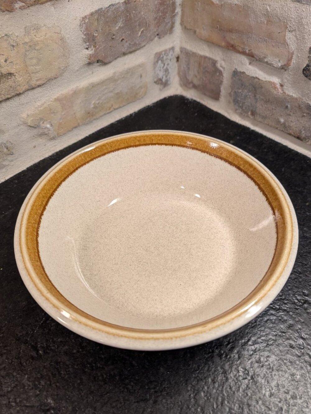 Mikasa Stone Manor F5800 9" Round Vegetable Bowl